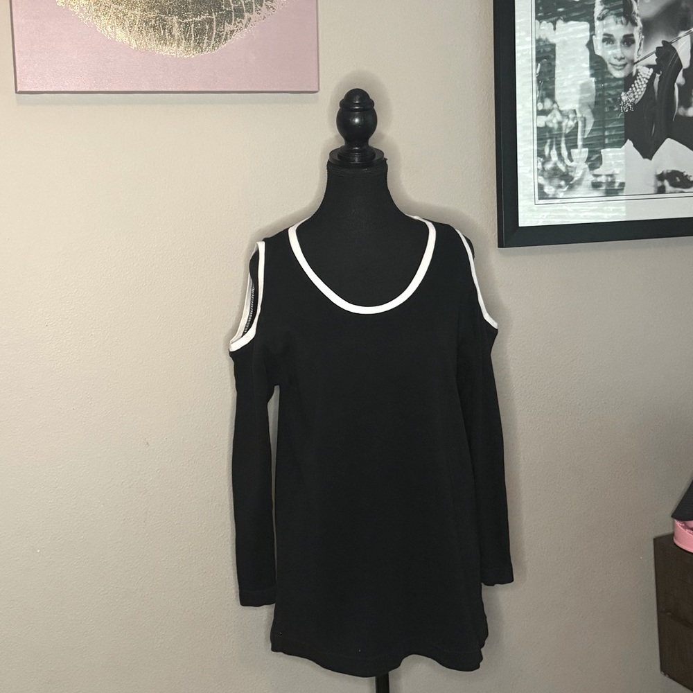 VTG Christine Thomson Cold Shoulder Tee